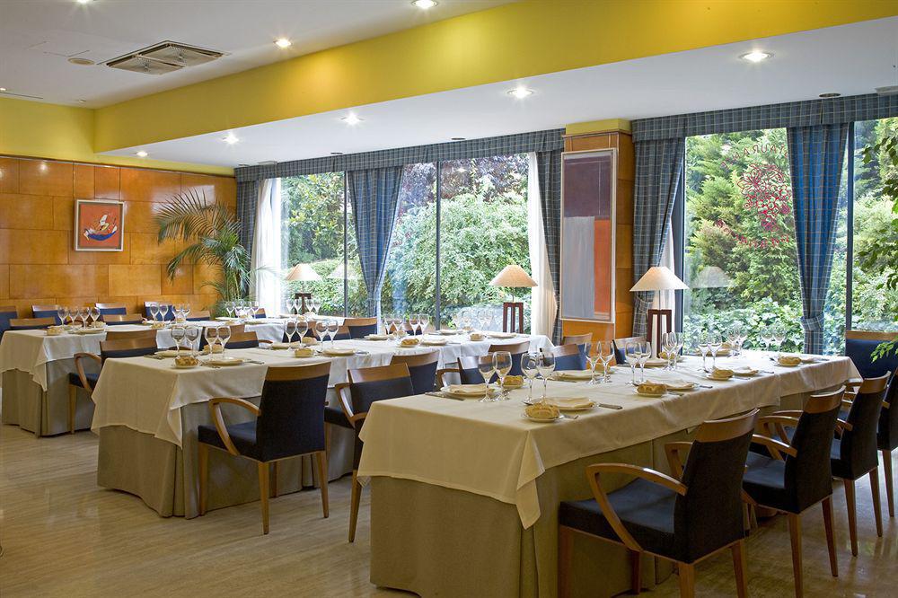 Hotel Ciudad De Valladolid Restaurant foto