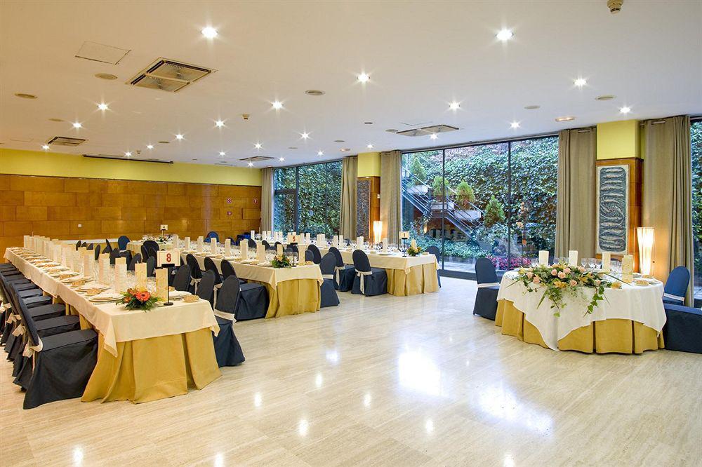 Hotel Ciudad De Valladolid Restaurant foto